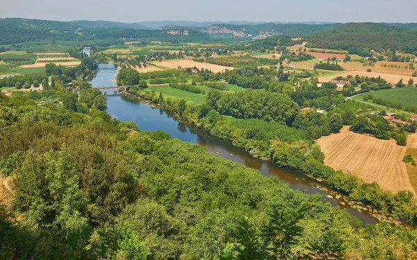 Domme 4 bastide Dordogne Frankrijk train vakantie uitzicht toerisme.jpg