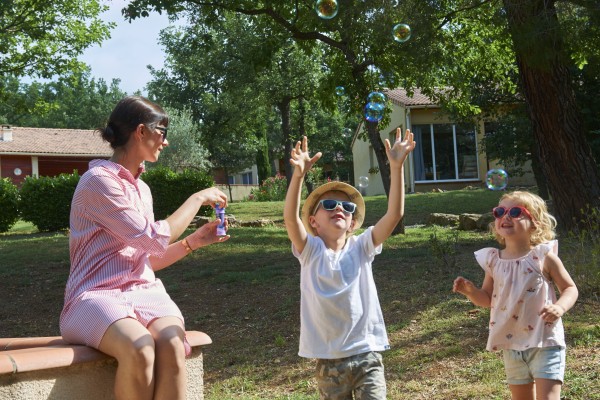 Espinet P12 Quillan  Languedoc vakantiepark Frankrijk vakantiehuis bergen zee animatie kinderen.jpg