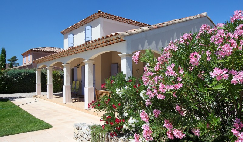 ZZ2 Vallee de la Sainte Baume luxe resort golf vakantiepark senioren kinderen Frankrijk Provence vil