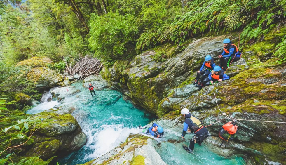 Watersport 14 Espinet canyoning Zuid Frankrijk vakantie pyreneeen middellandse zee quillan.jpg