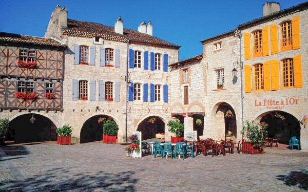 Lauzerte 7 Frankrijk vakantie luxe villa Lot Garonne Dordogne toerisme.jpg