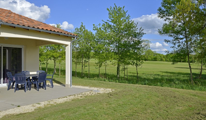Aveneau 46 3 Golf des Forges villapark luxe vakantiehuizen zwembad verwarmd nederlands Charentes.JPG