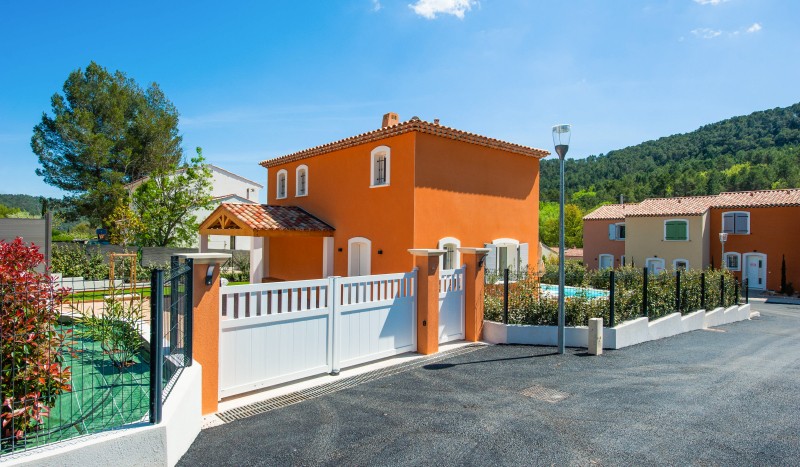 Salernes B8 Frankrijk luxe villa prive zwembad Var Provence vert golf.jpg