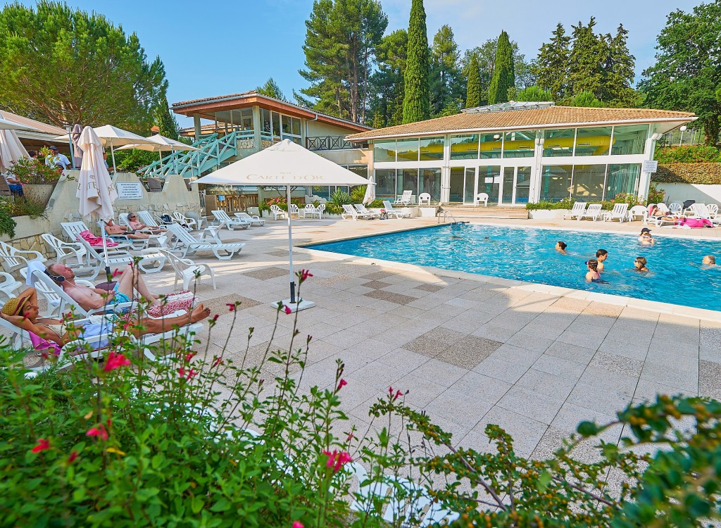 Espinet W13b Quillan vakantiepark zwembad ontspanning Frankrijk vakantiehuis Languedoc.jpg