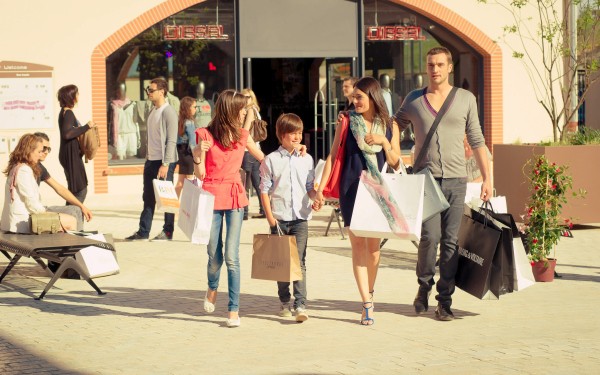 Nailloux 5 Frankrijk vakantieland shoppen ariege toulouse vakantiehuis outlet gezin.jpg