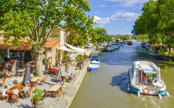 Canal du Midi 1aa Frankrijk vakantie boot verhuur varen sluizen fonserrannes fiets wandelen tour ron