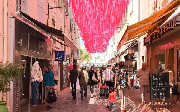 Sanary sur mer 18 Provence zuid Frankrijk rose vakantie luxe villa toerisme Middellandse zee.jpg