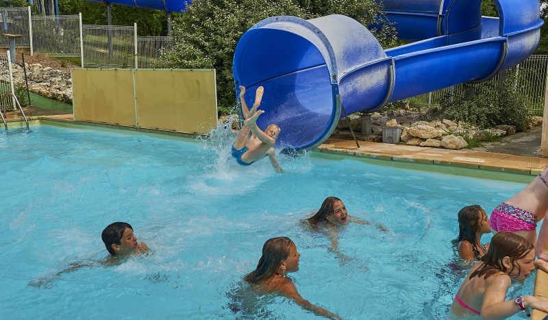 VDC Park 3 Village des Cigales Frankrijk vakantiepark Dordogne Lot gezinspark zwembad bungalow.jpg