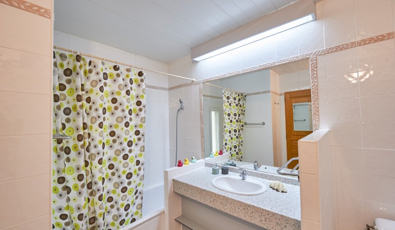 Espinet 7-8p 7 Quillan vakantiepark Frankrijk resort vakantiehuis airco.jpg