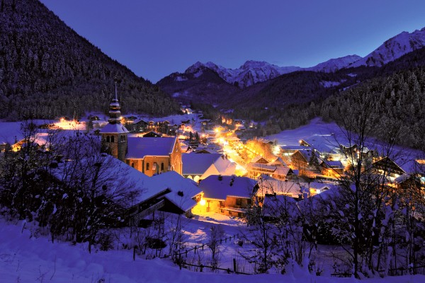 Nachtskien 8 Abondance la chapelle wintersport vakantie portes du soleil Franse Alpen.jpg