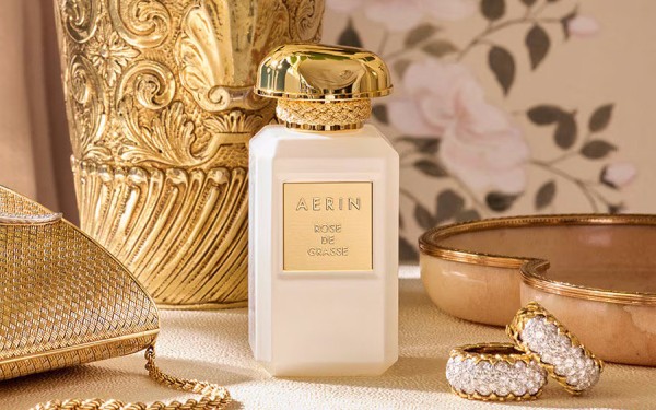 Parfum Grasse 10 Provence Cote d Azur Fragonard Galimard Molinard chanel 5 Dior Versace JP Gaultier