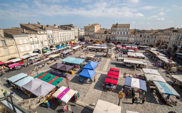 Bastides 1 Gironde Frankrijk vakantieland kust zwembad resort luxe villa toerisme kastelen.jpg