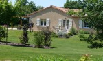 Bourg Ouest 1 vakantievilla Frankrijk golf des forges prive zwembad Charente Poitou bos wandelen.JPG