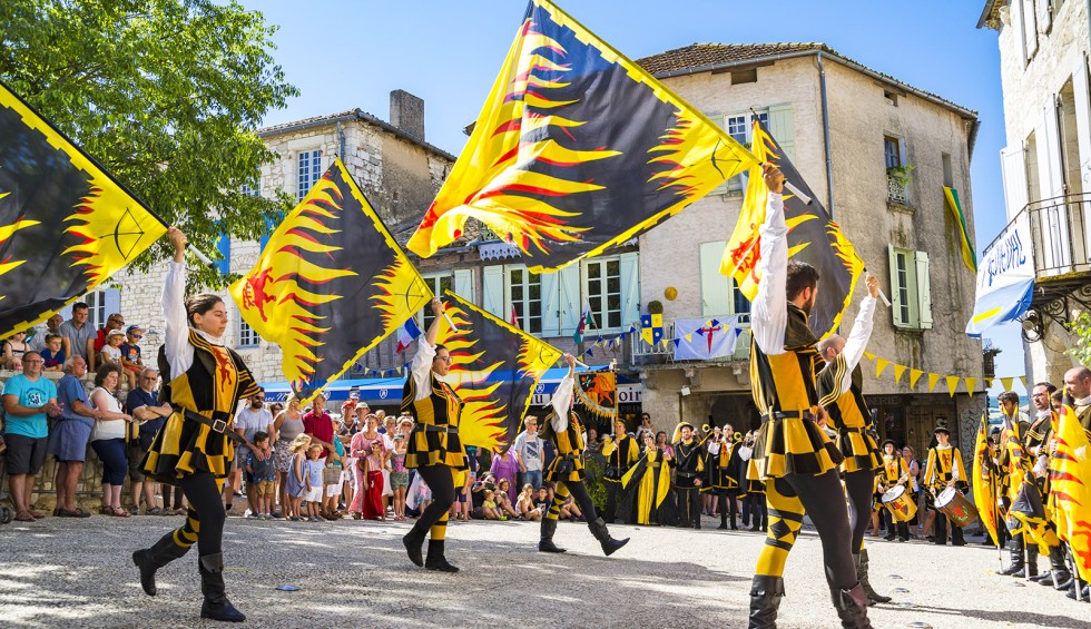 Monflanquin 23 Frankrijk Dordogne Lot bastide vakantie luxe villa feesten plus beaux village.jpg