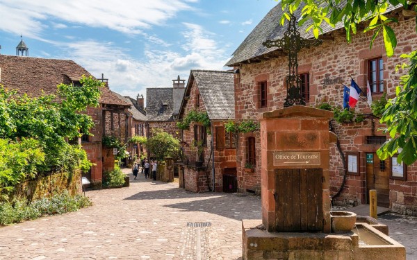 Collonges la Rouge 11 in de correze bij de Dordogne Frankrijk vakantiepark.jpg