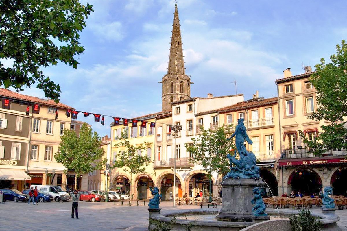 St. Hilaire Abbey and Blanquette de Limoux Holiday parks