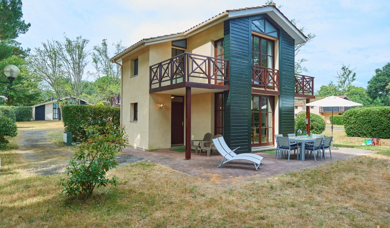 Bordeaux 4 Chateau de Salles Gironde Aquitaine  vakantiepark Frankrijk luxe villa zwembad nederlands