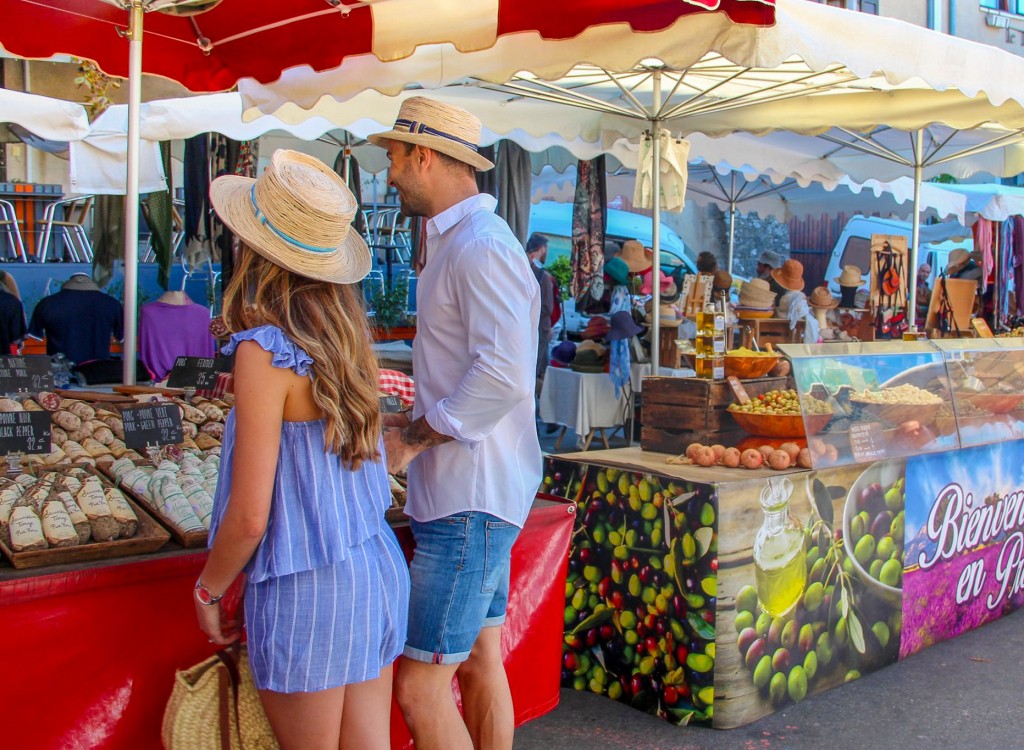 Provence 4 markt Salernes PACA luxe villa Provence vakantie Frankrijk.jpg