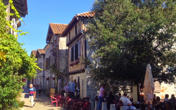 Pujols 4 vakantiepark dordogne aquitaine frankrijk zee toerisme zwembad.jpg