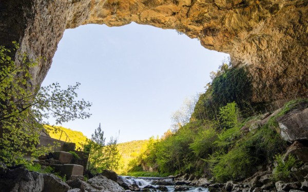 Grot 1 Mas d'Azil Ariege Zuid Frankrijk vakantie Espinet Quillan prehistorie.jpg