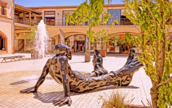 Nailloux 4 Frankrijk ariege toulouse oustal del carlat vakantievilla zwembad outlet calvin klein.jpg