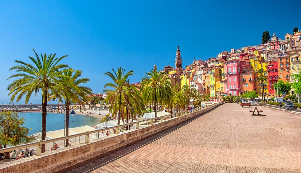 Provence Cote d Azur 7a Menton Middellandse Zee kust vakantie Frankrijk luxe villa.jpg
