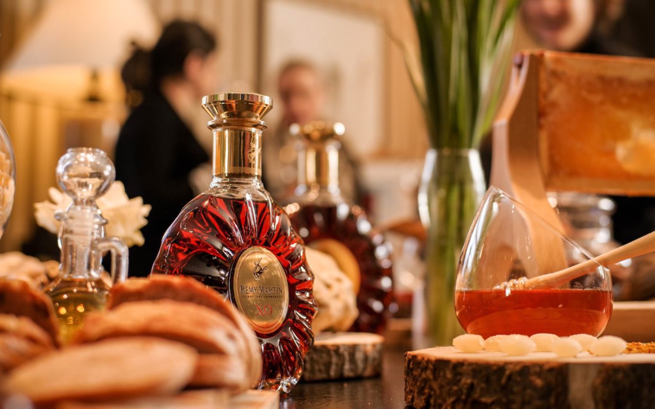 Cognac, a delicious liqueur and a beautiful place - Francecomfort