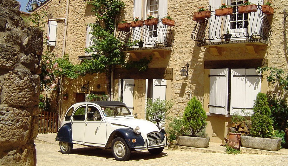 Belves 1 Dordogne perigord Frankrijk vakantie luxe villa toeristisch.jpg
