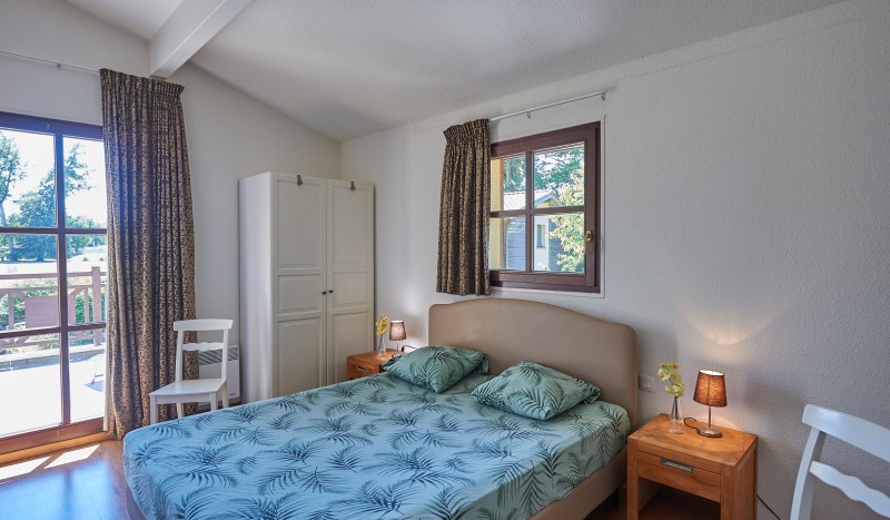 Fronsac 22 Frankrijk luxe villa vakantiepark zwembad Aquitaine zee strand Gironde  animatie kinderen