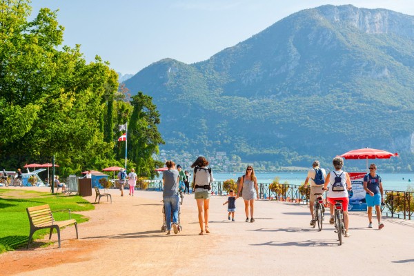 Annecy 7a Frankrijk  vakantie haute savoie meer toerisme bezienswaardigheden.jpg