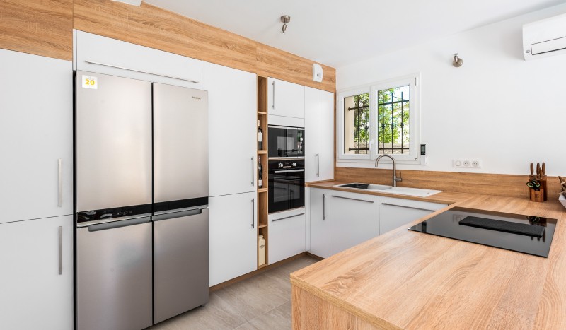 Salernes B20 Frankrijk luxe villa prive zwembad Var Provence vert golf.jpg