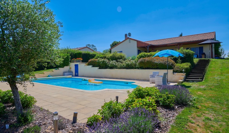 Forges 12 Vigeliere vakantiehuis villa Frankrijk golf resort bluegreen aveneau poitou charentes zwem