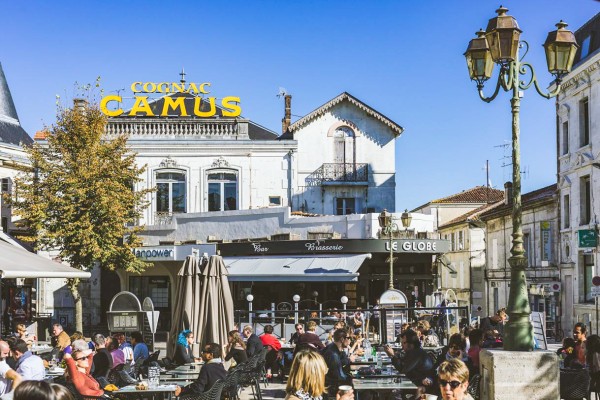 Cognac 5 Frankrijk vakantie comfort Charente likeur wijn luxe villa tour champagne.jpg