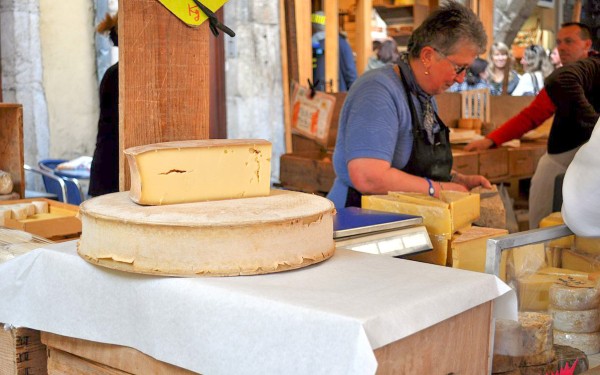 Fromage 3 Abondance kaas ferme boerderij vakantie Portes du Soleil Savoie FranceComfort.jpg