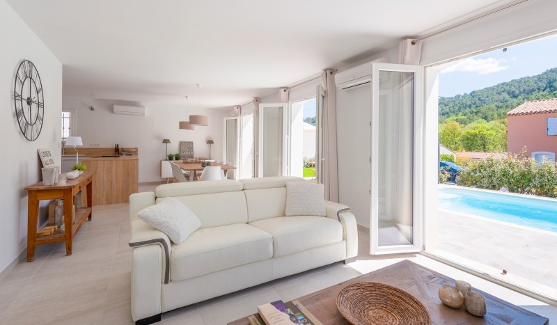 Salernes B16 Frankrijk luxe villa prive zwembad Var Provence vert golf.jpg