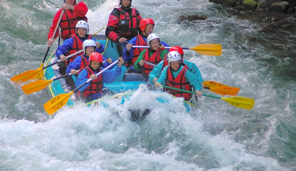 Raften 8 Dranse rivier Frankrijk Geneve Portes du soleil vakantie rafting.jpg