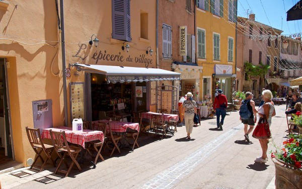 Bormes les mimosas 18 Frankrijk Provence Var riviera toerisme vakantie luxe villa middellandse zee.j