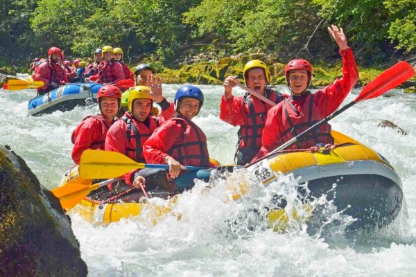 Raften 9 Dranse rivier Frankrijk Geneve Portes du soleil vakantie rafting.jpg