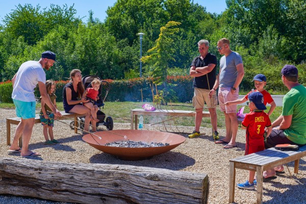 Forges animatie 7S vakantiepark Frankrijk poitou charentes luxe villa animatie kinderen.jpg