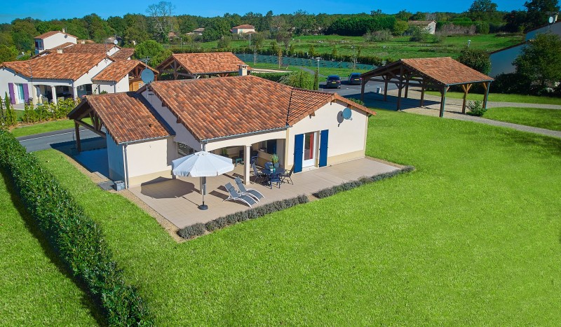 Aveneau 24.1 deluxe villa Frankrijk vakantie Les Forges Vasles Golf Poitou Charentes.jpg