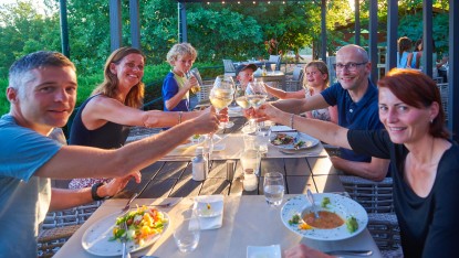 Restaurant 12 Village des Cigales Mauroux Dordogne Frankrijk vakantiehuis.jpg