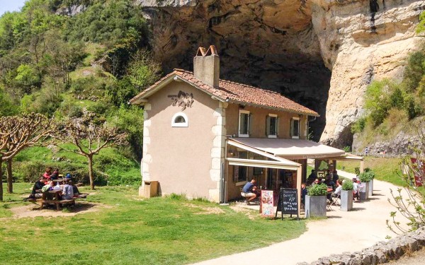 Grot 6 Mas d'Azil Ariege Zuid Frankrijk vakantie Espinet Quillan prehistorie.jpg