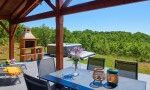 Libelle bubbelbad 6 Village des Cigales Mauroux Frankrijk Dordogne vakantiepark zwembad jacuzzi.jpg