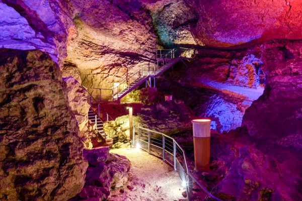 Grot 3 Mas d'Azil Ariege Zuid Frankrijk vakantie Espinet Quillan prehistorie.jpg