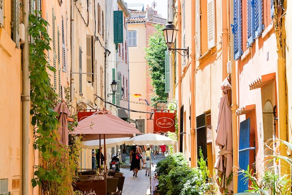 St. Tropez 108 Middellandse Zee kust vakantie Frankrijk luxe villa Provence cote d'azur.jpg