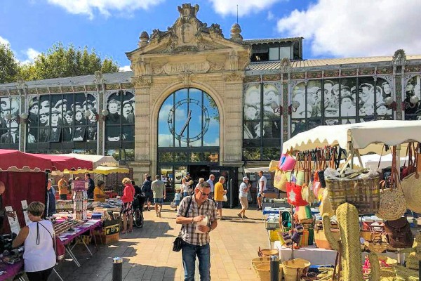 Languedoc markt 4 markthallen Narbonne tijdens vakantie in Frankrijk.jpg