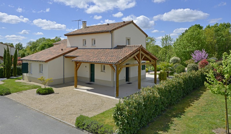 Aveneau 46 2 Golf des Forges villapark luxe vakantiehuizen zwembad verwarmd nederlands Charentes.JPG
