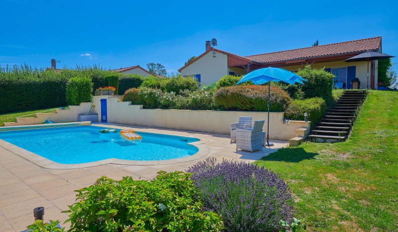 Forges 22 Vigeliere vakantiehuis villa Frankrijk golf resort bluegreen aveneau poitou charentes zwem