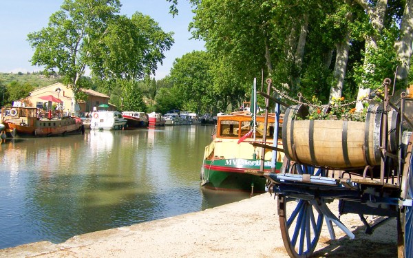 Canal du Midi 2 Frankrijk vakantie boot verhuur varen sluizen fonserrannes fiets wandelen tour rondv