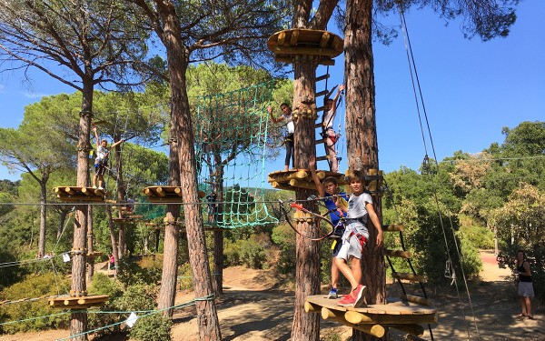 Aventure Famille 8 St Maxime Frankrijk Provence luxe villa zwembad bij Middellandse zee kust Nans le